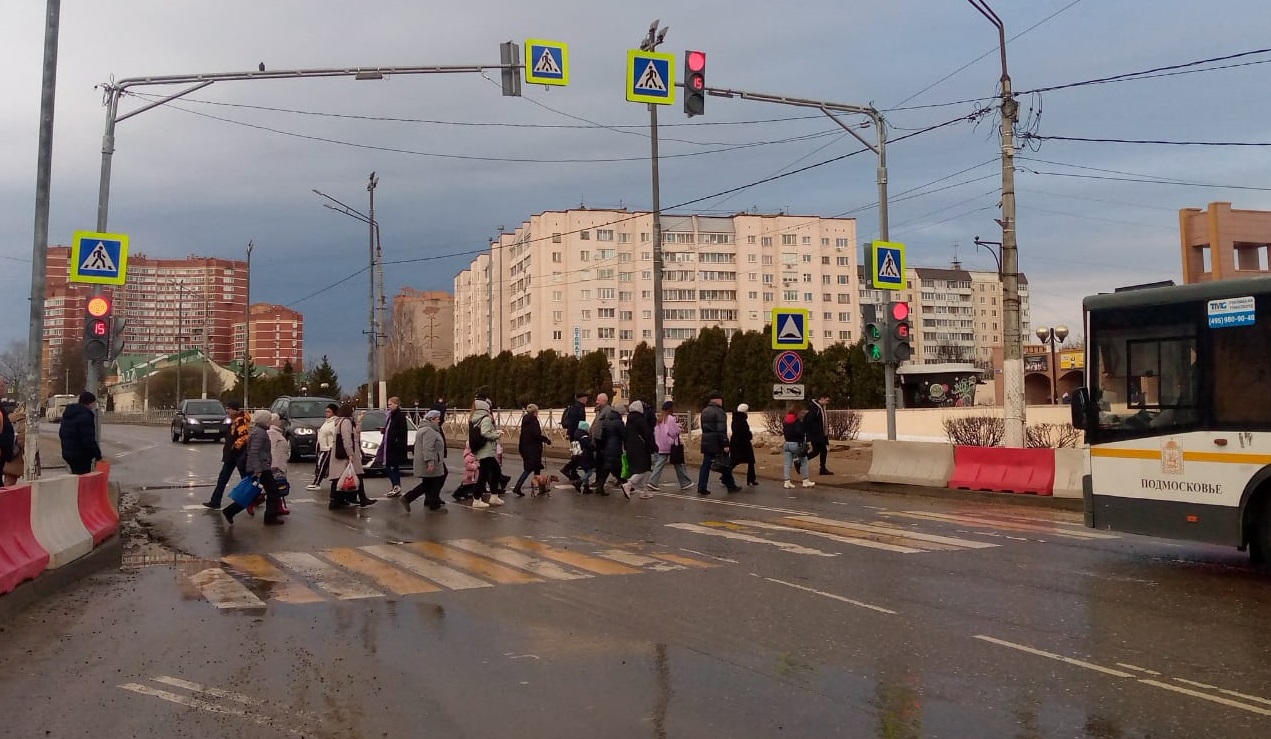 На улице Ленина в Истре подключают светофор | 21.03.2023 | Истра -  БезФормата